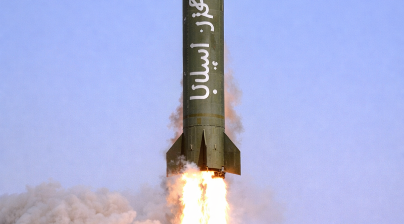 Spen ke pradhnamntri ne yudh ki kdi ninda ki or saaf mna kiya wo kisi ka paksh nahi lenge